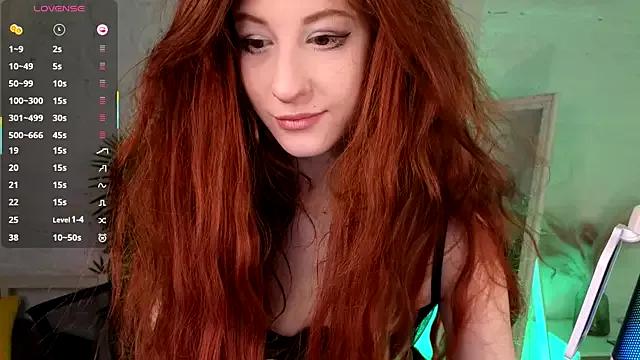 Katy_diamond_ from StripChat is Freechat