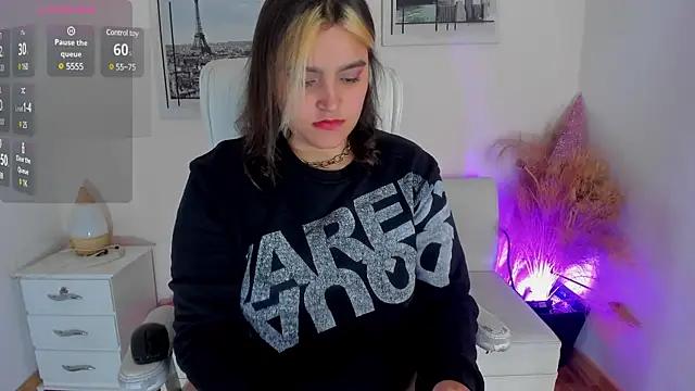 katy_giil from StripChat is Freechat