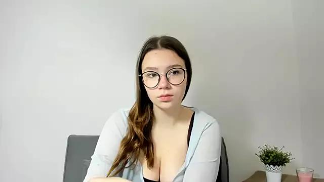 KatySensualy from StripChat is Freechat