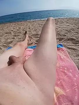 kellyts29 from StripChat is Freechat