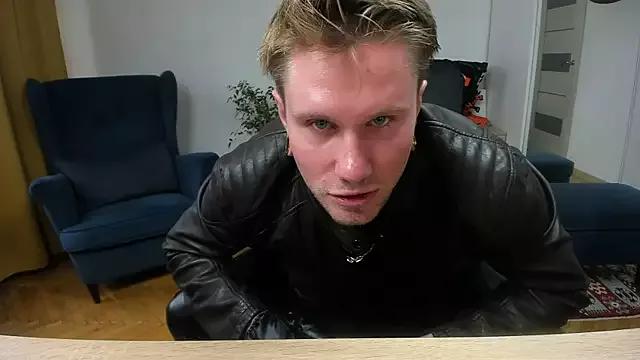 kevin-park from StripChat is Freechat