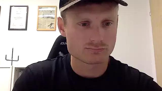 Kingmangy from StripChat is Freechat