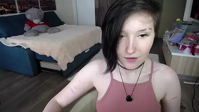 Kira_Bakker from StripChat is Freechat