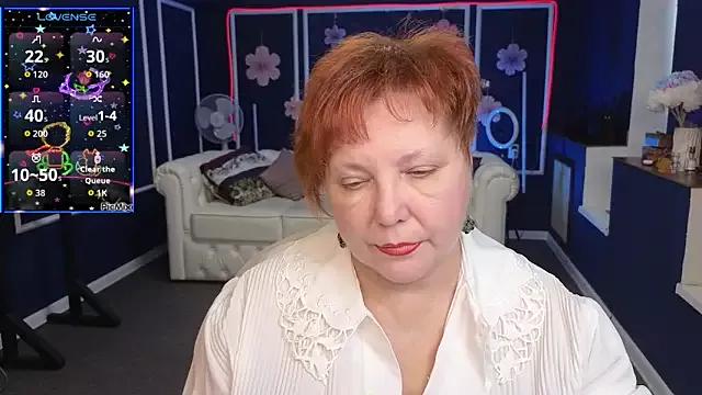 Kira_Kenett from StripChat is Freechat