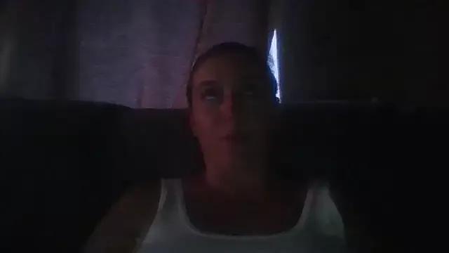 KiraniLovrx from StripChat is Freechat
