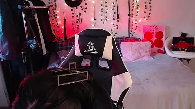 kirathorned from StripChat is Freechat