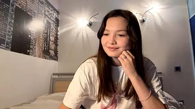 KiraVelvet from StripChat is Freechat