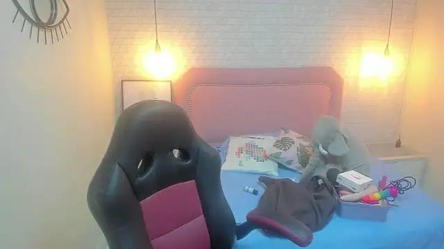 Try the thrill of flirt babes with our cam hosts, featuring unclothed wildness while getting naked and playing with their favored sex toys.