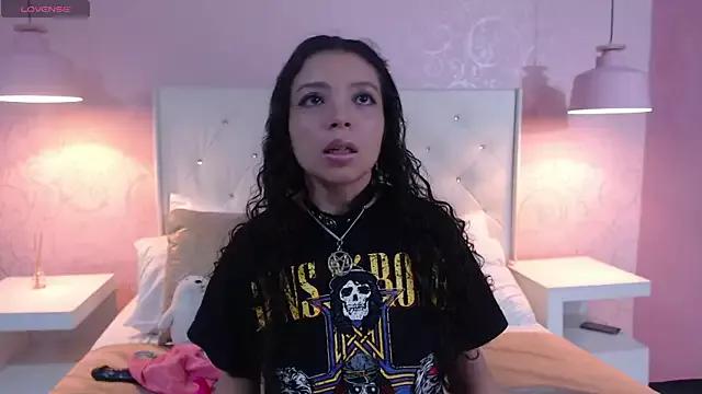 KristenRossii from StripChat is Freechat