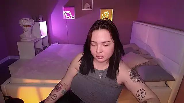 KristyMoss from StripChat is Freechat