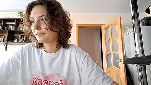 lady_linaa from StripChat is Freechat