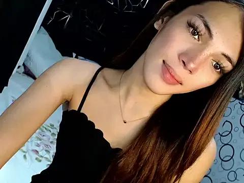 ladyhotcuming from StripChat is Freechat