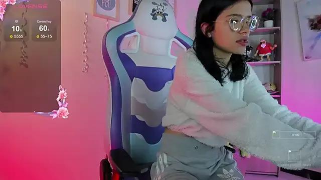 Lana_Dreams_ from StripChat is Freechat