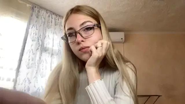 LanaNoir from StripChat is Freechat