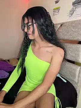 Lauragohott from StripChat is Freechat