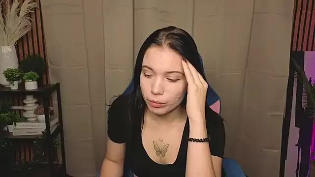 LauraHale from StripChat is Freechat