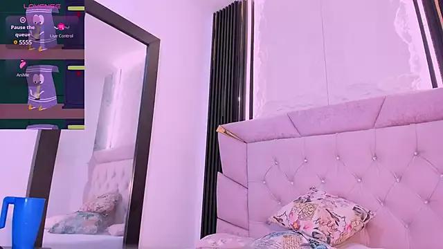 Try the thrill of flirt babes with our cam hosts, featuring unclothed wildness while getting naked and playing with their favored sex toys.