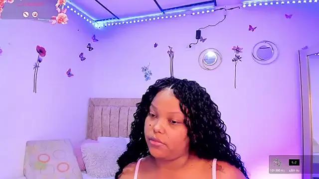 LaurinMonroe from StripChat is Freechat
