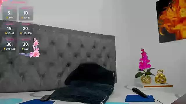 Layla_kaderr from StripChat is Freechat
