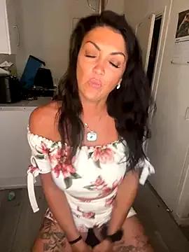 laylablackxx from StripChat is Freechat