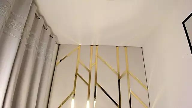 LeahxBarker from StripChat is Freechat