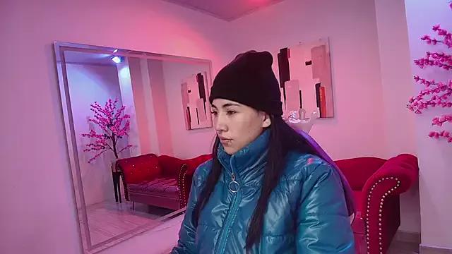 Leia_queens from StripChat is Freechat