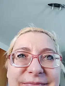 LeonaCrystal from StripChat is Freechat