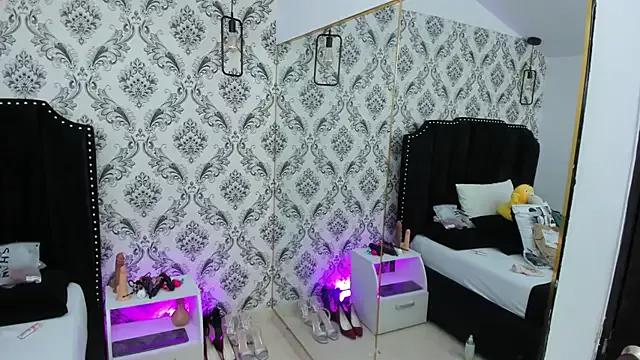 Try the thrill of flirt babes with our cam hosts, featuring unclothed wildness while getting naked and playing with their favored sex toys.