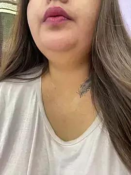 leylafleece from StripChat is Freechat