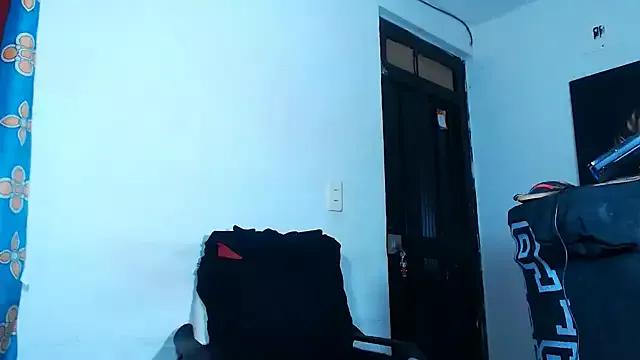 licy_blonde_hot from StripChat is Freechat