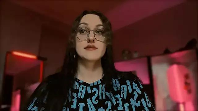 LilahEris from StripChat is Freechat