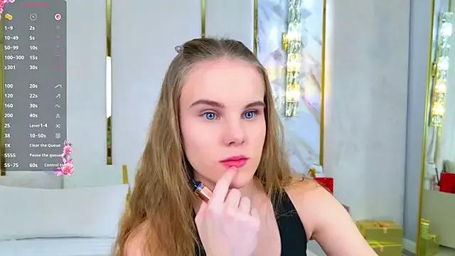 Lili_Lohan from StripChat is Freechat