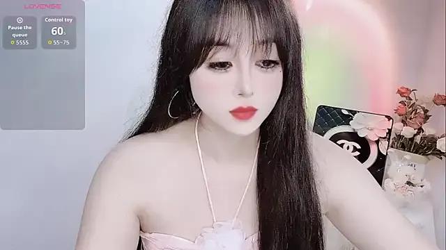 LiLiLily from StripChat is Freechat