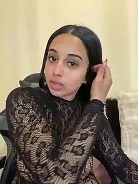 LilMisIndianx from StripChat