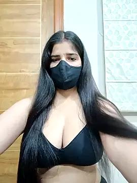 lilmisscutie from StripChat is Freechat