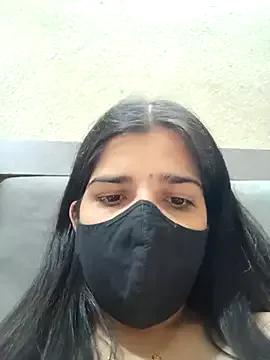lilmisscutie from StripChat is Freechat