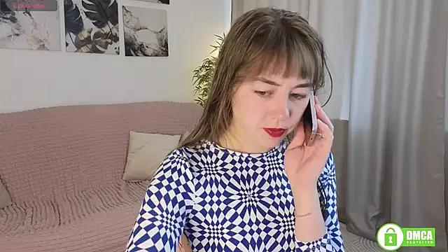 Lily_aurum from StripChat is Freechat