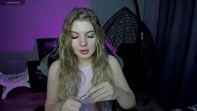 lily_williamss from StripChat is Freechat