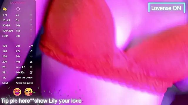 LilyXSky from StripChat is Freechat