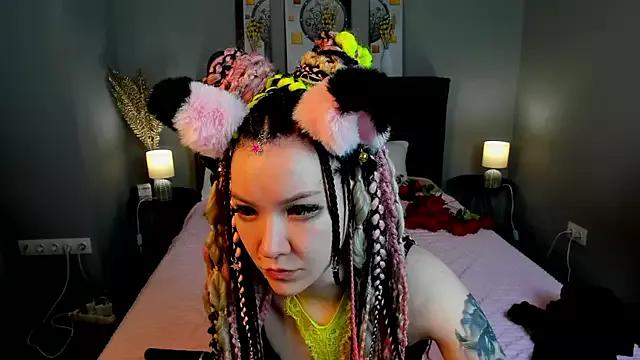 Lina_Moony from StripChat is Freechat