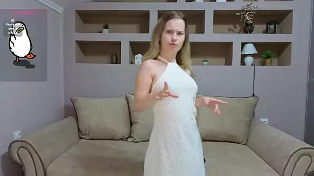 LinaCristonsen from StripChat is Freechat