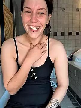 Linalicious from StripChat is Freechat