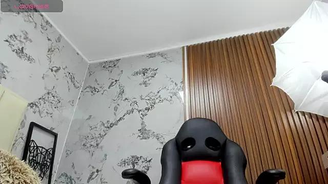 LINASTARK from StripChat is Freechat
