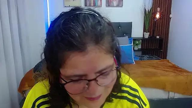 Linda_banks_ from StripChat is Freechat