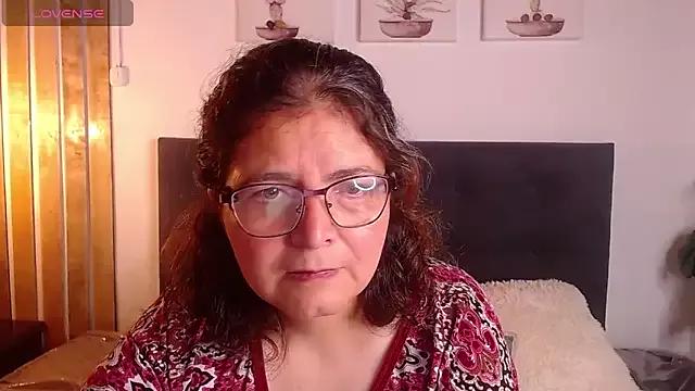 Linda_banks_ from StripChat is Freechat