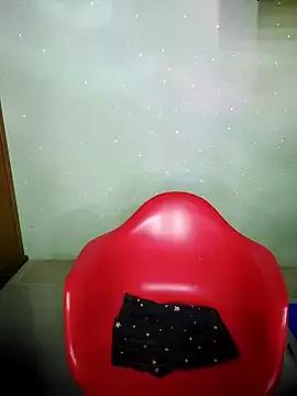 Linda_Saenz_ from StripChat is Freechat