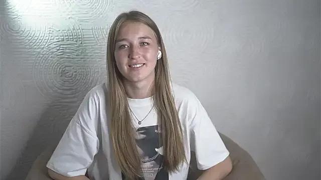LinetteCrumbley webcams show profile image 