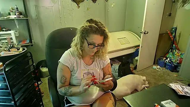 Try the thrill of flirt babes with our cam hosts, featuring unclothed wildness while getting naked and playing with their favored sex toys.