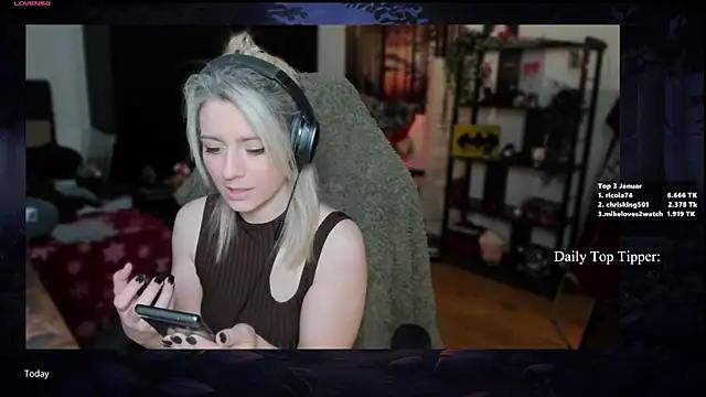 Try the thrill of flirt babes with our cam hosts, featuring unclothed wildness while getting naked and playing with their favored sex toys.