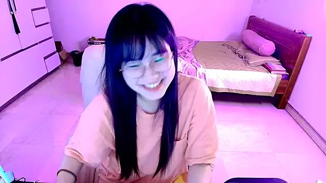 Lissayang_99 from StripChat is Freechat